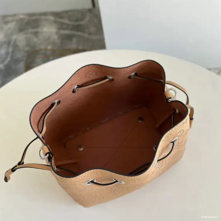 Fashionrepsfam ru LV Bag 2112YA0028 0805